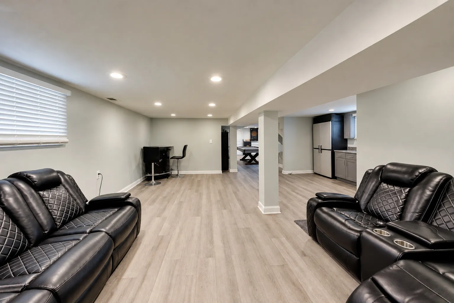 605 E 89th Place IL