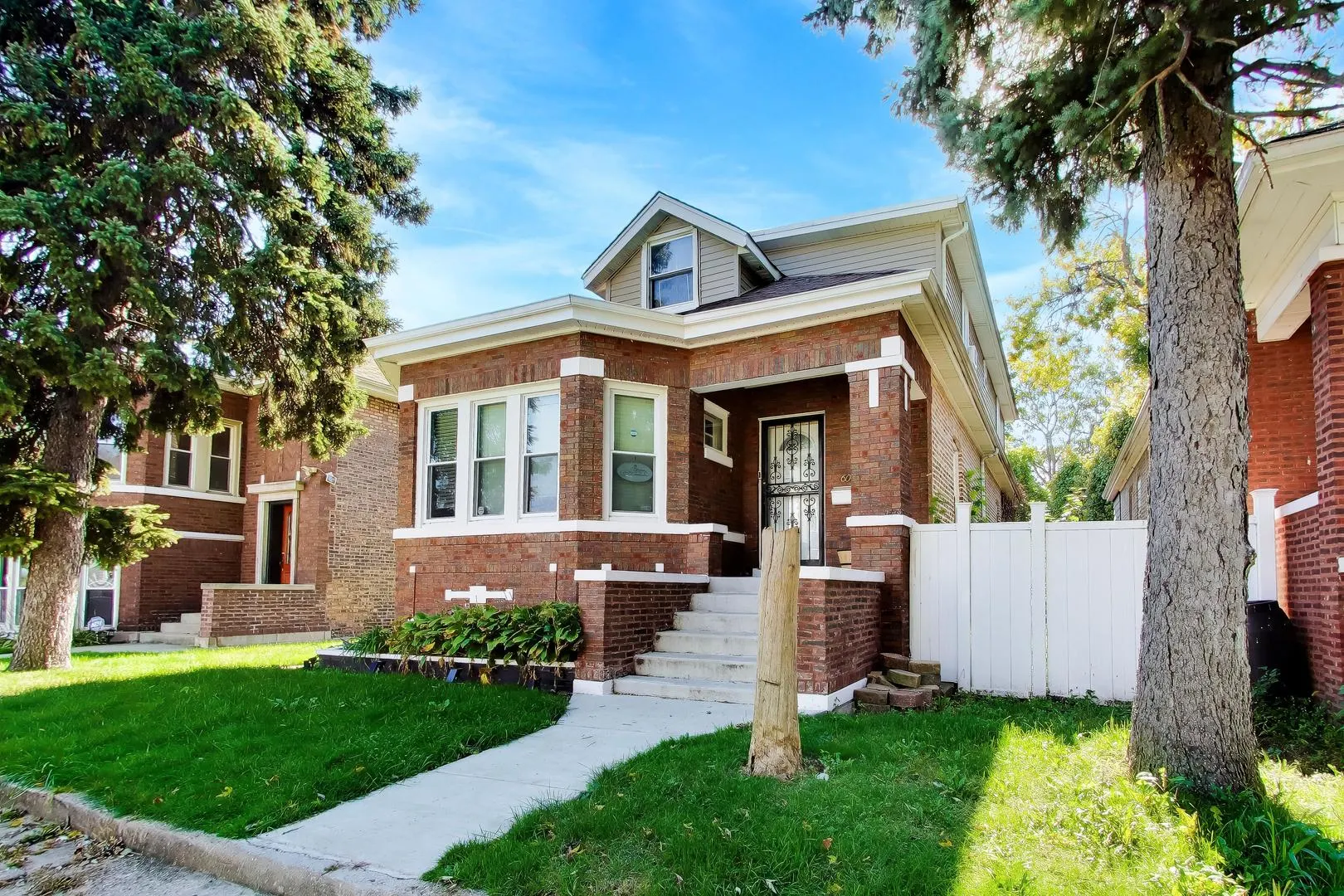605 E 89th Place IL