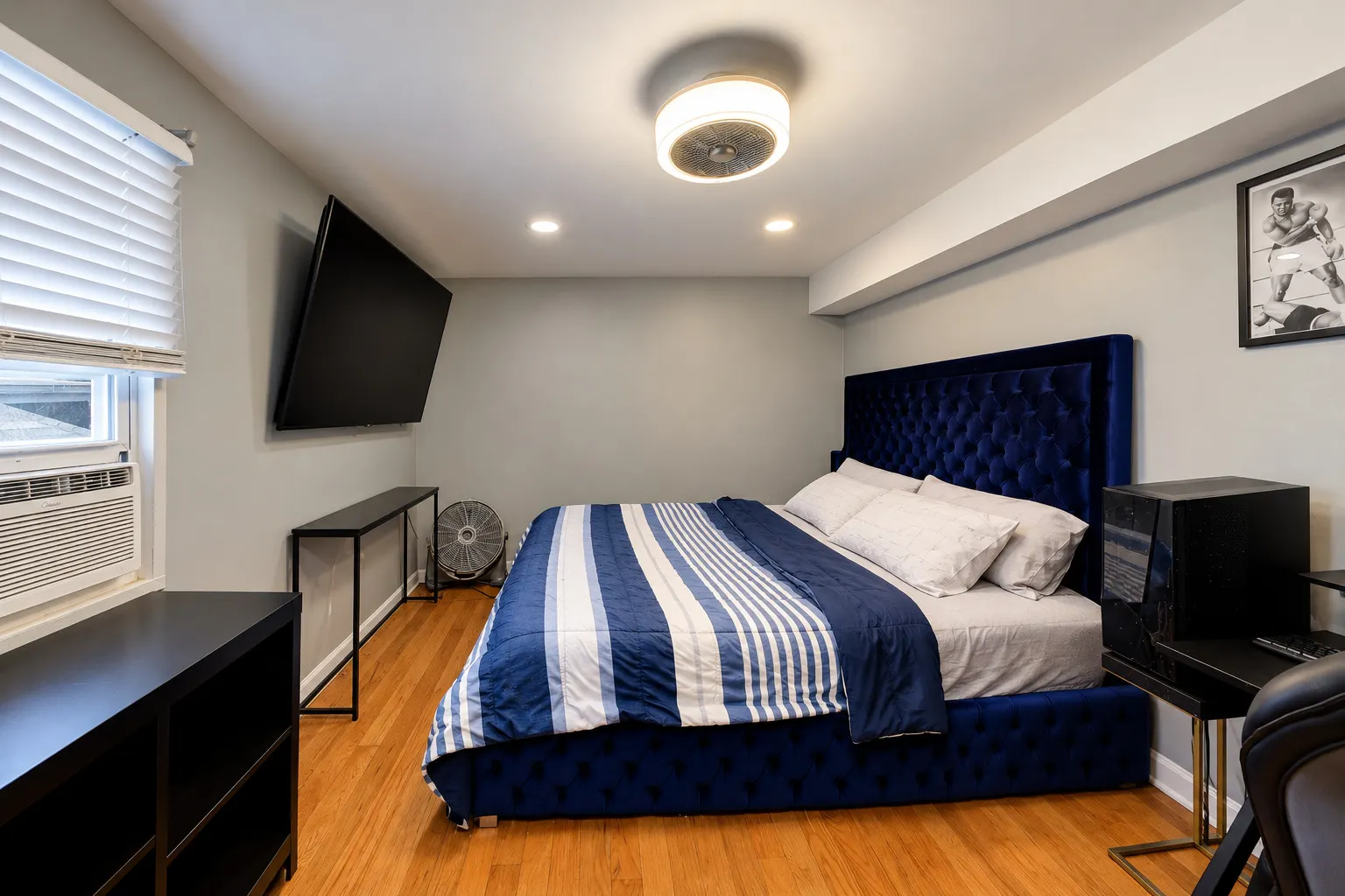 605 E 89th Place IL