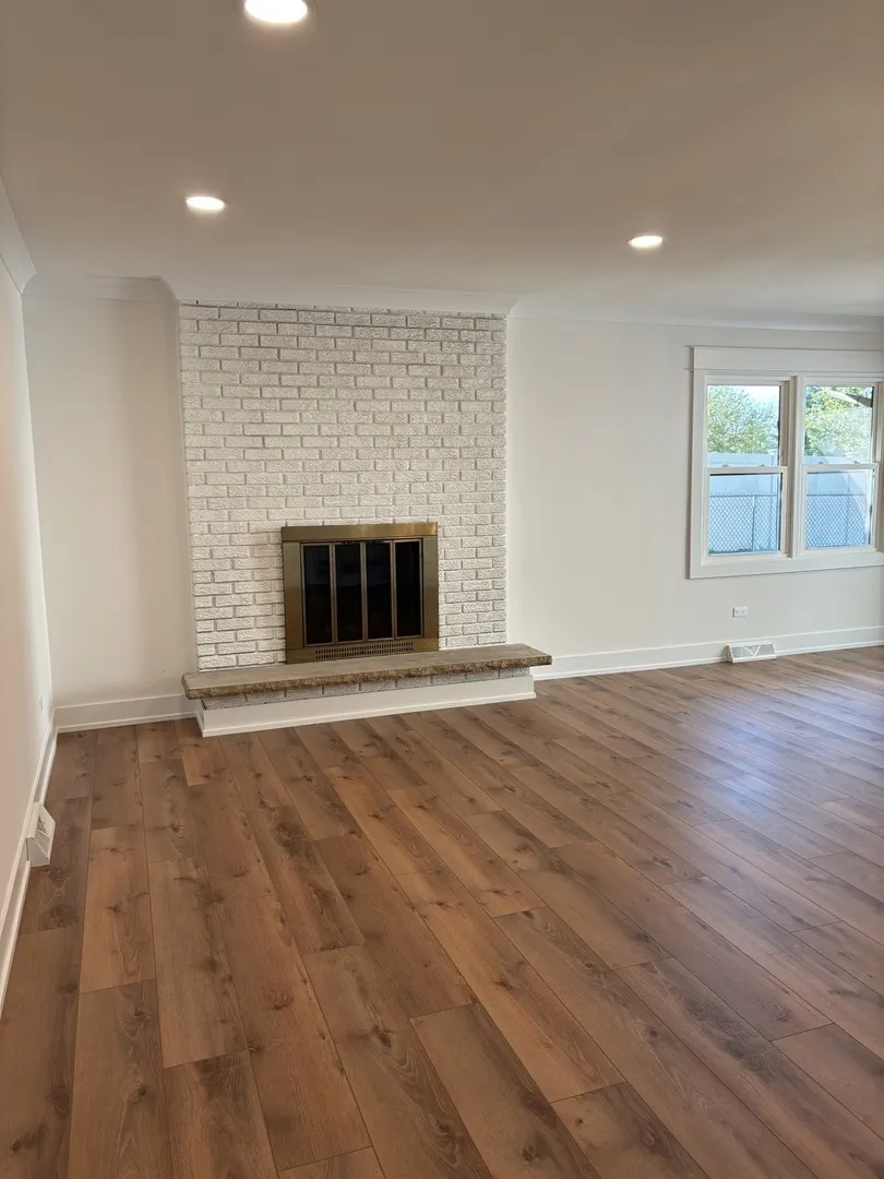 8832 BRIARWOOD Lane IL