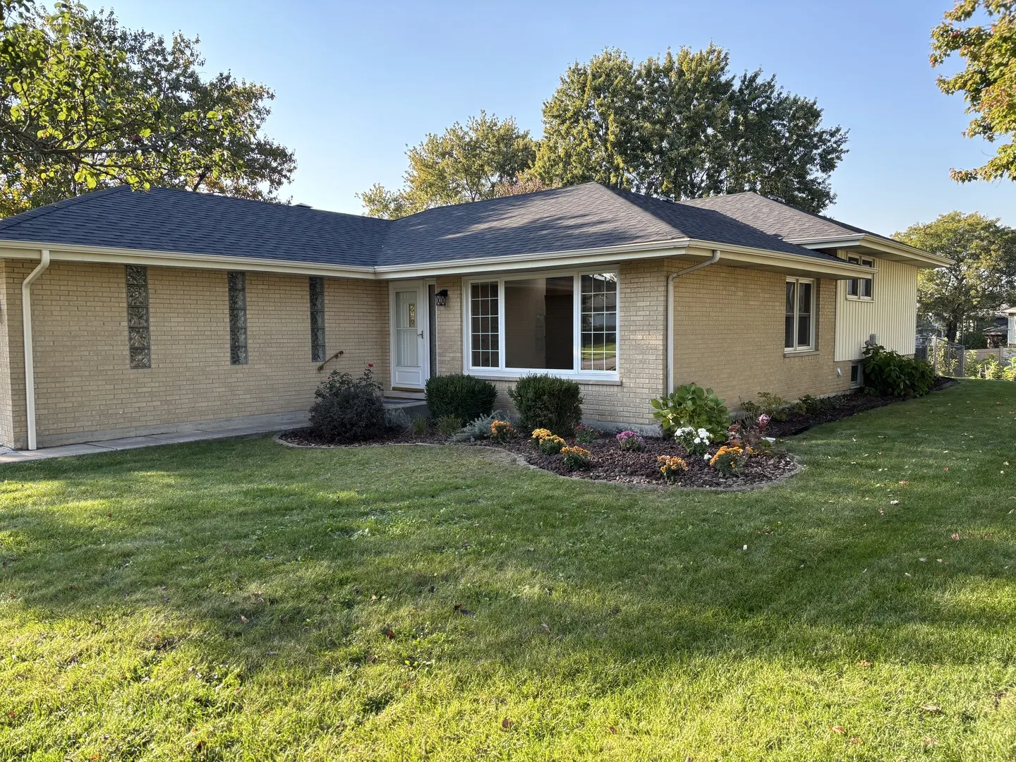 8832 BRIARWOOD Lane IL