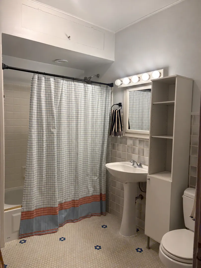4229 N Ashland Avenue IL #1