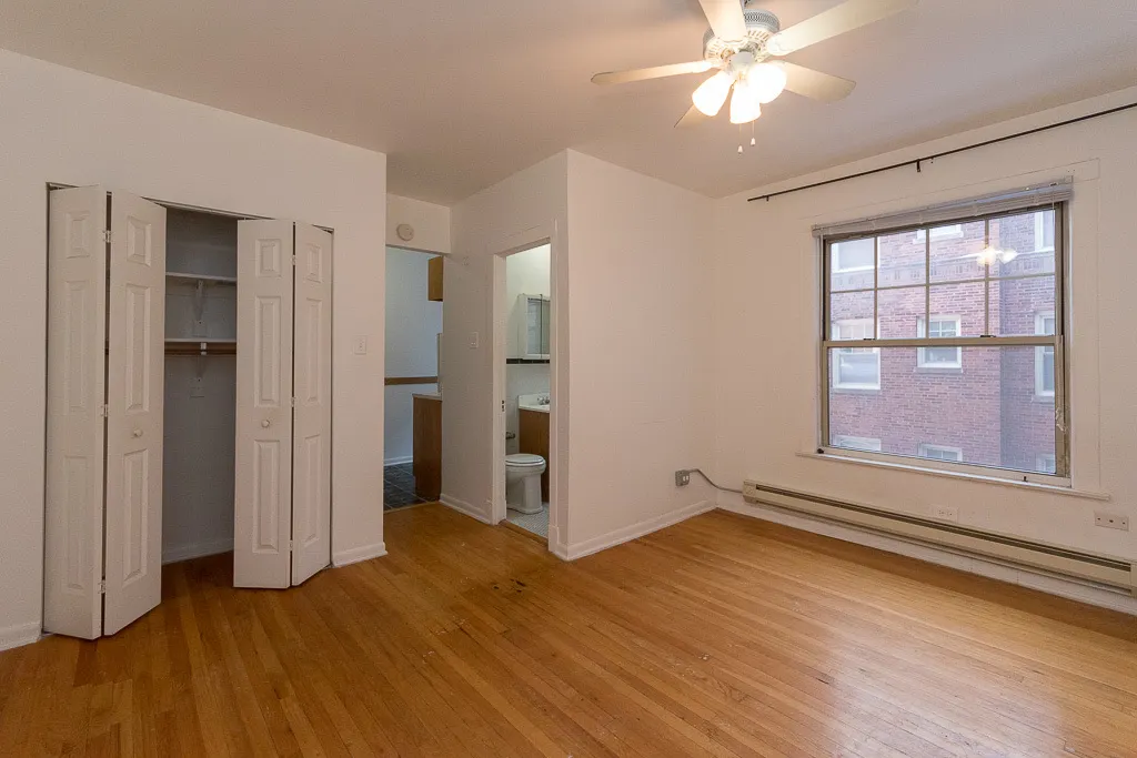 3263 W Wrightwood Avenue IL #2S