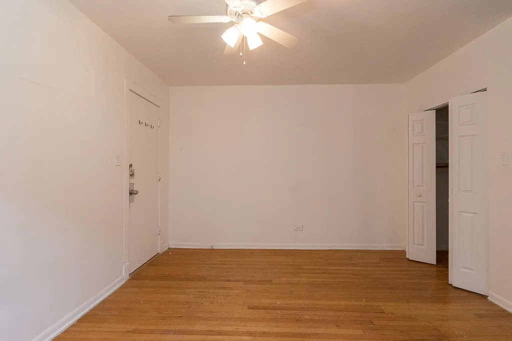 3263 W Wrightwood Avenue IL #2S