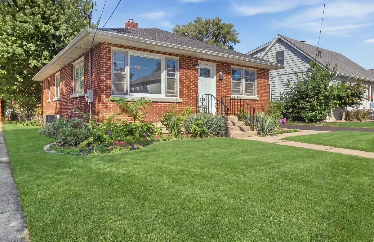 9 Ridge Road IL