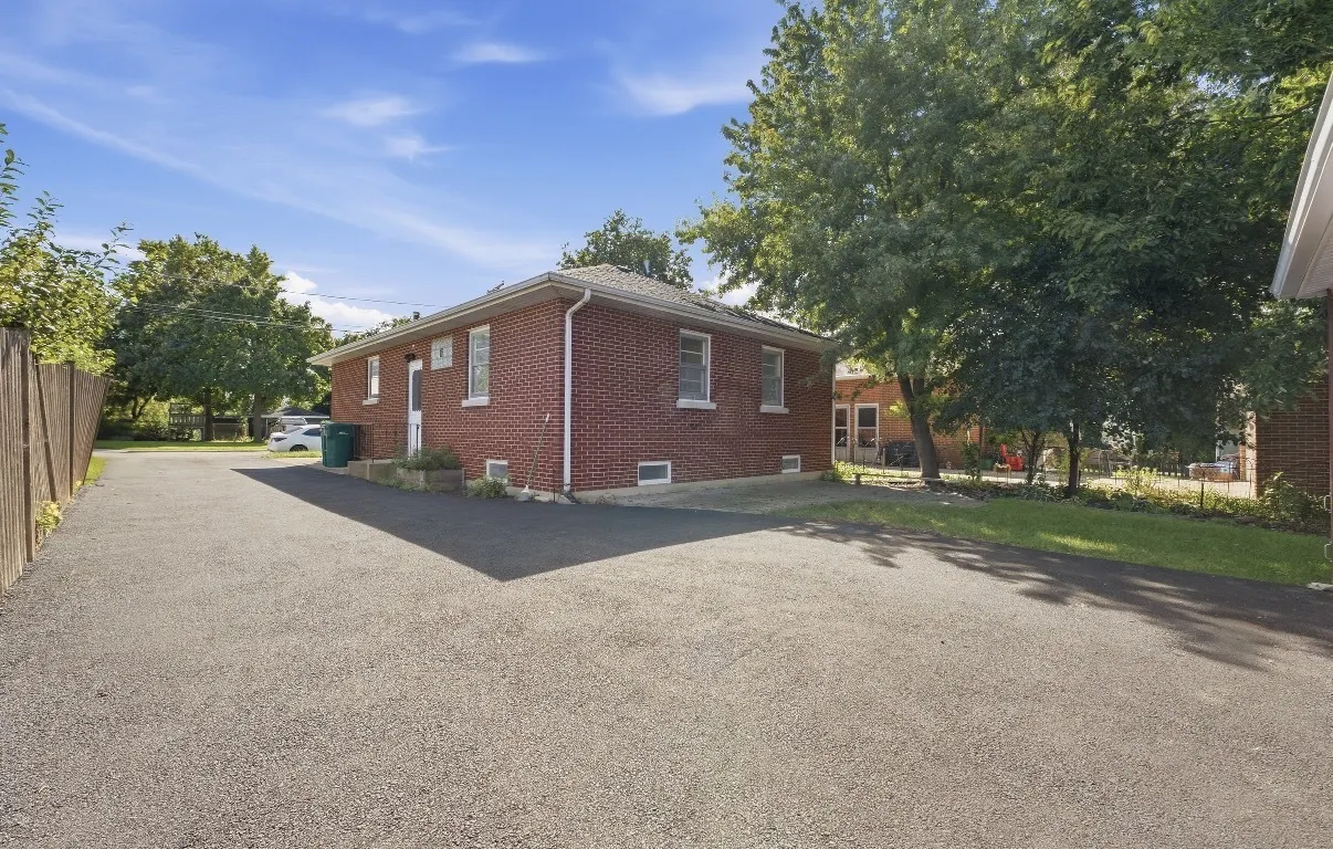 9 Ridge Road IL