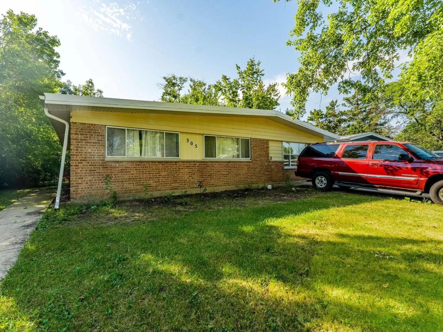 305 Somonauk Street IL