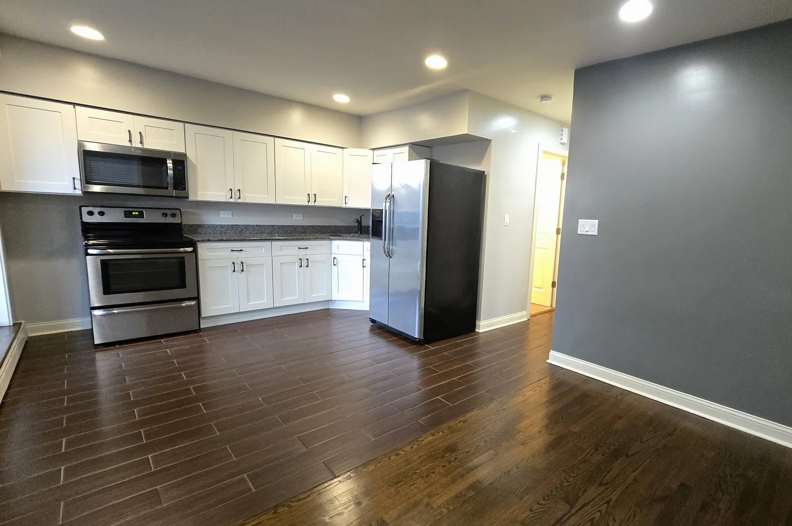 2306 N Mason Avenue IL #1R