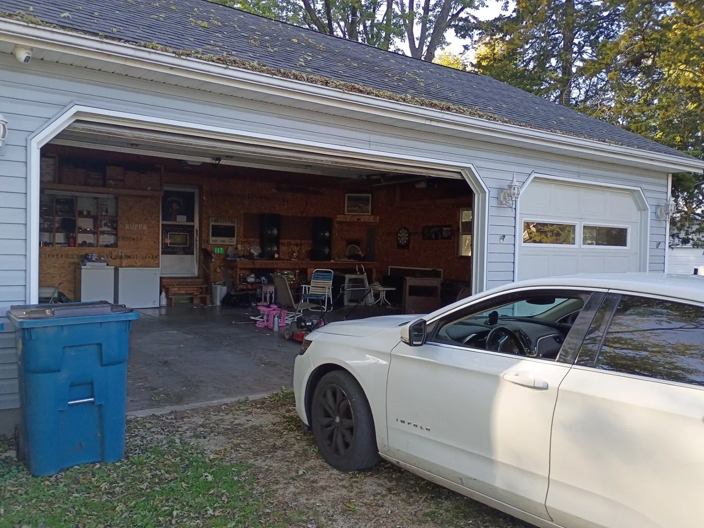 117 W Hawley Street IL