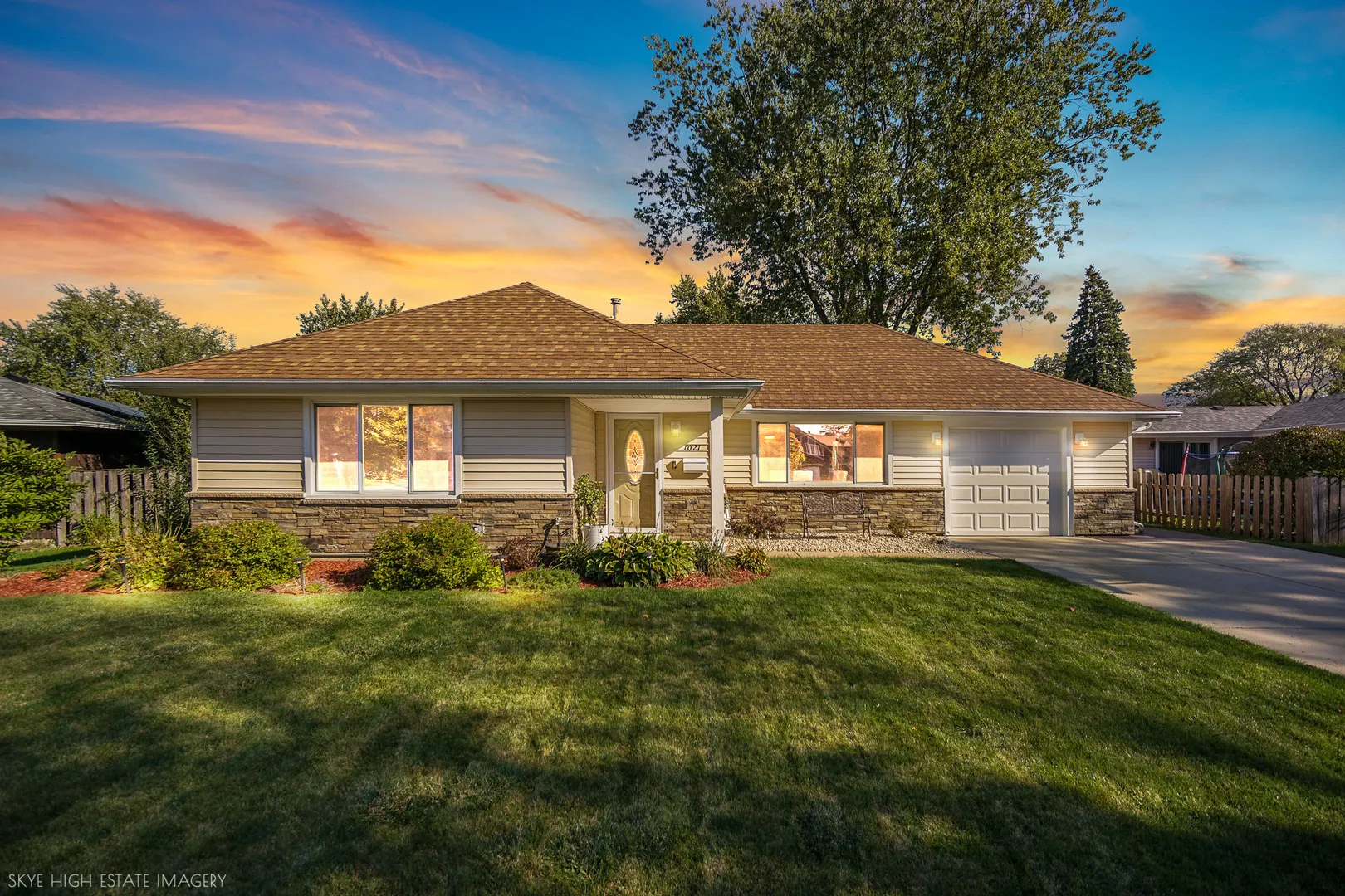 1027 Country Club Lane IL