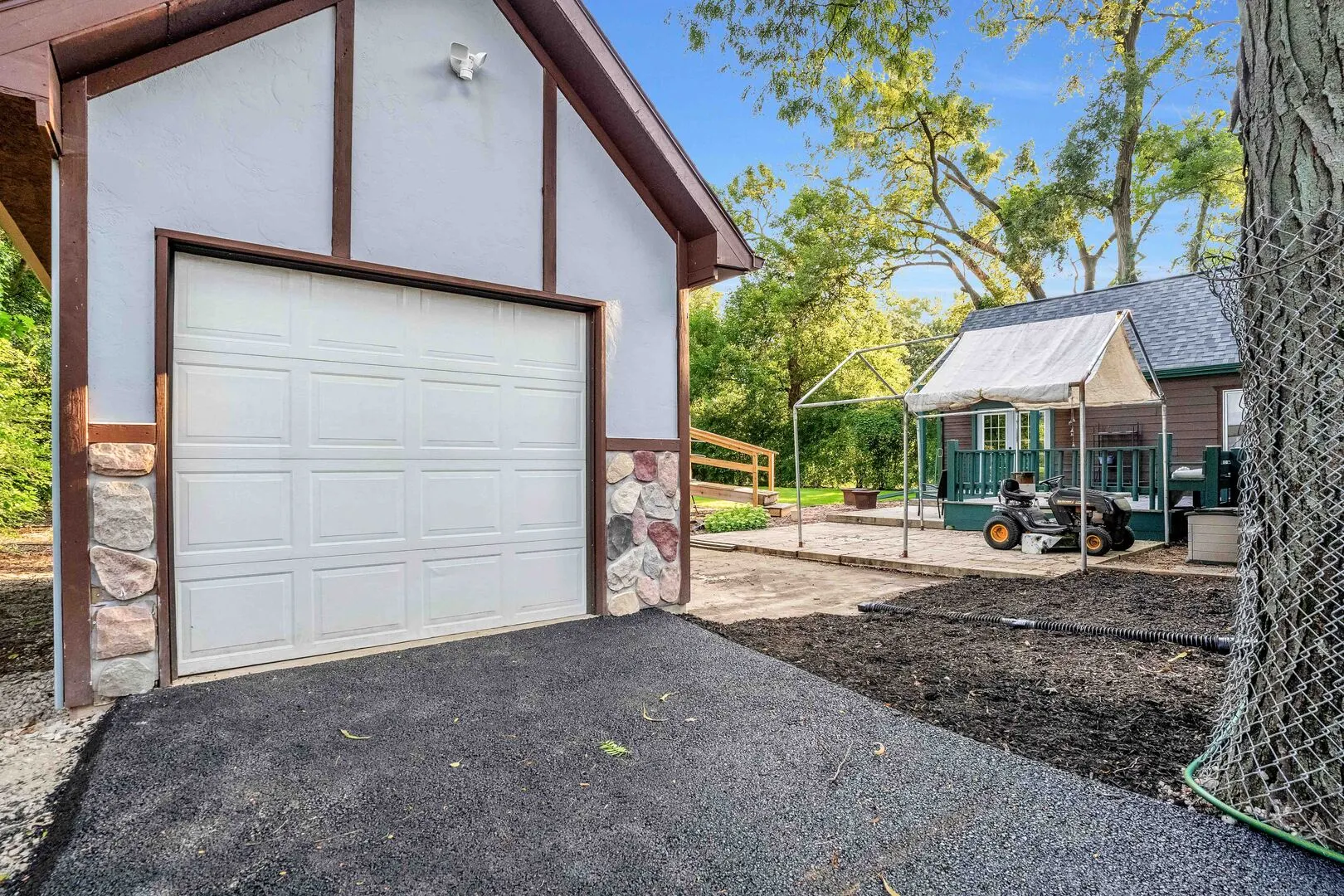 7555 W 105th Street IL