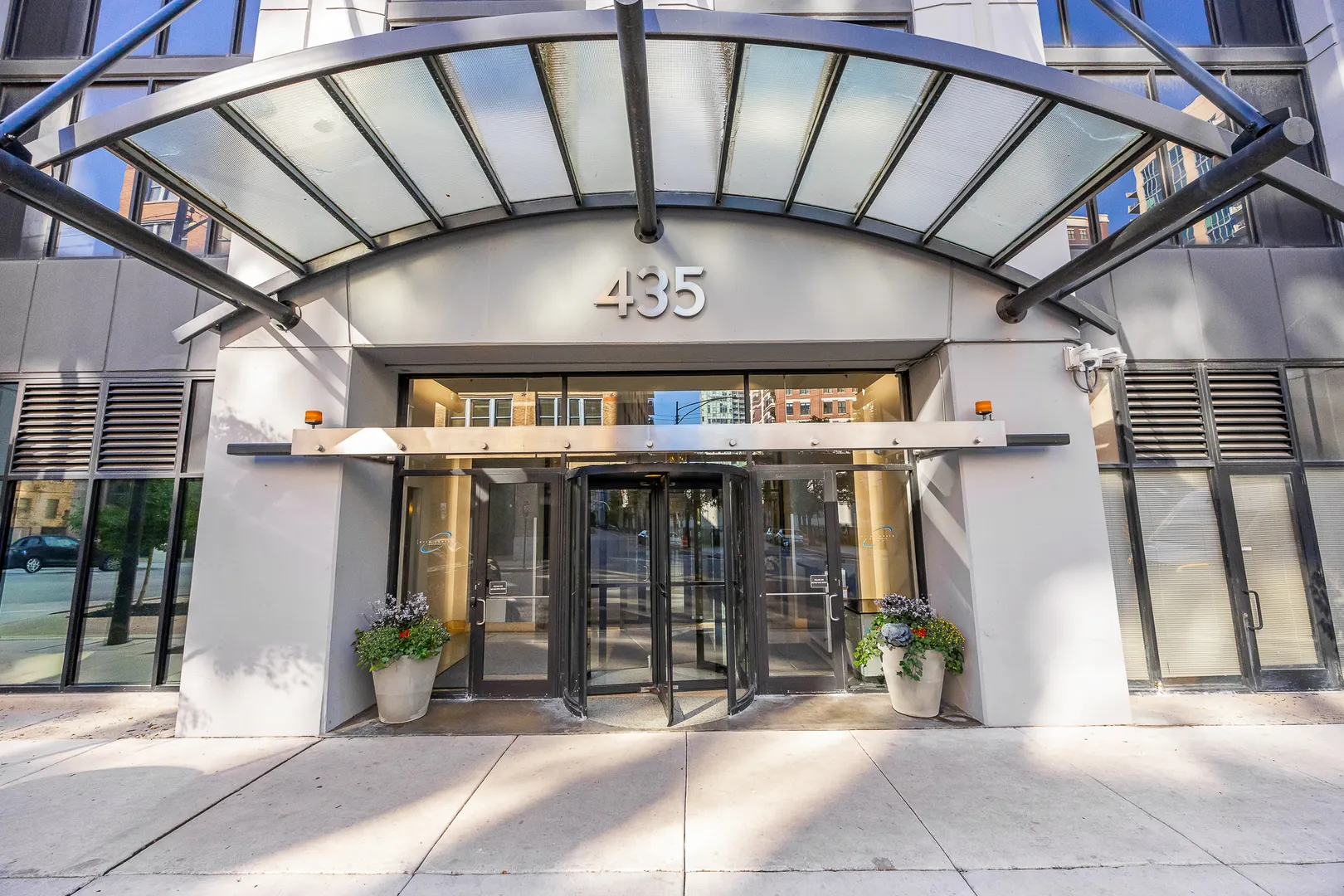 435 W Erie Street IL #701