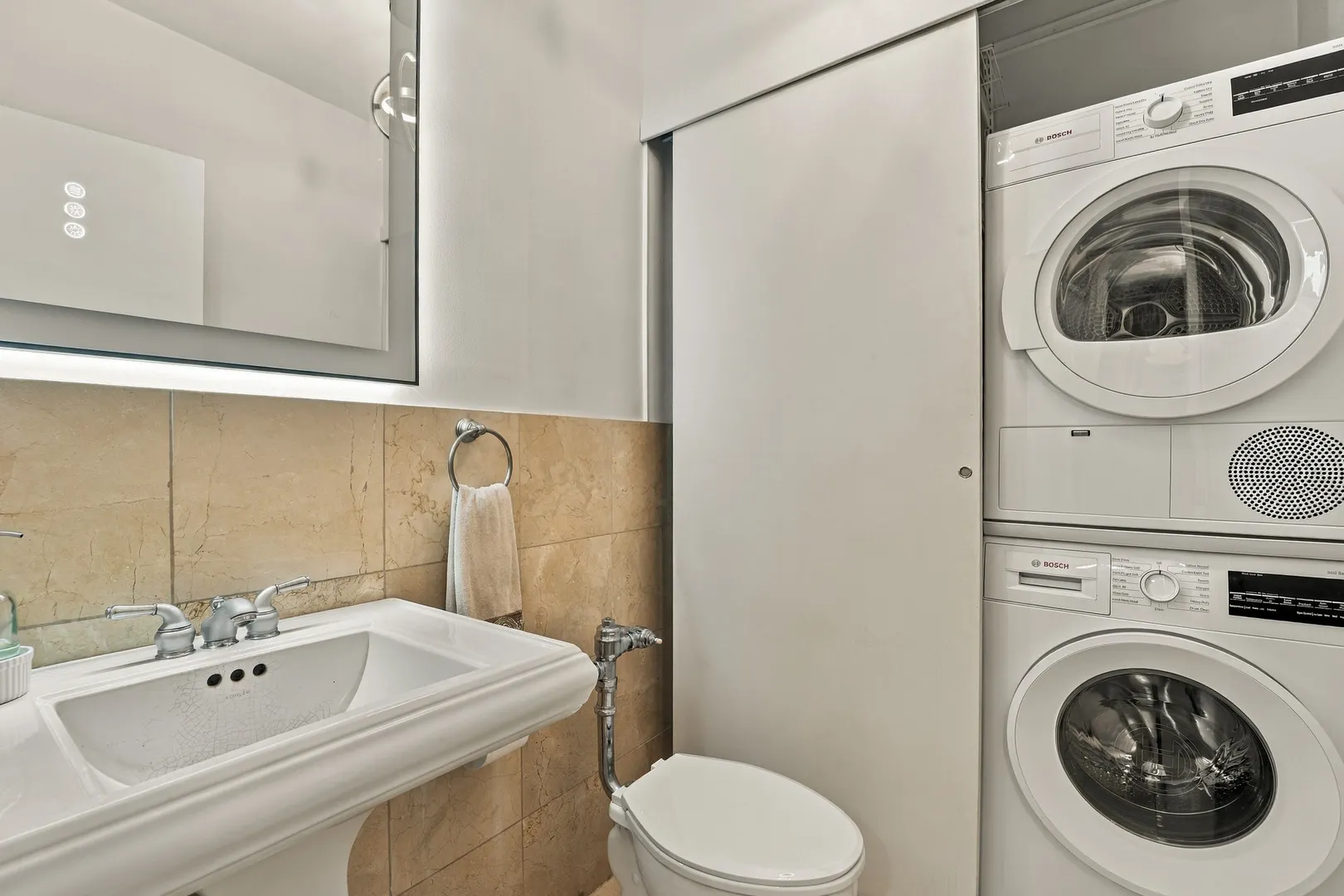 777 N MICHIGAN Avenue IL #2900-02