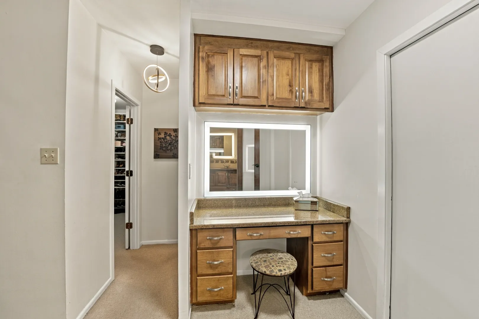 777 N MICHIGAN Avenue IL #2900-02
