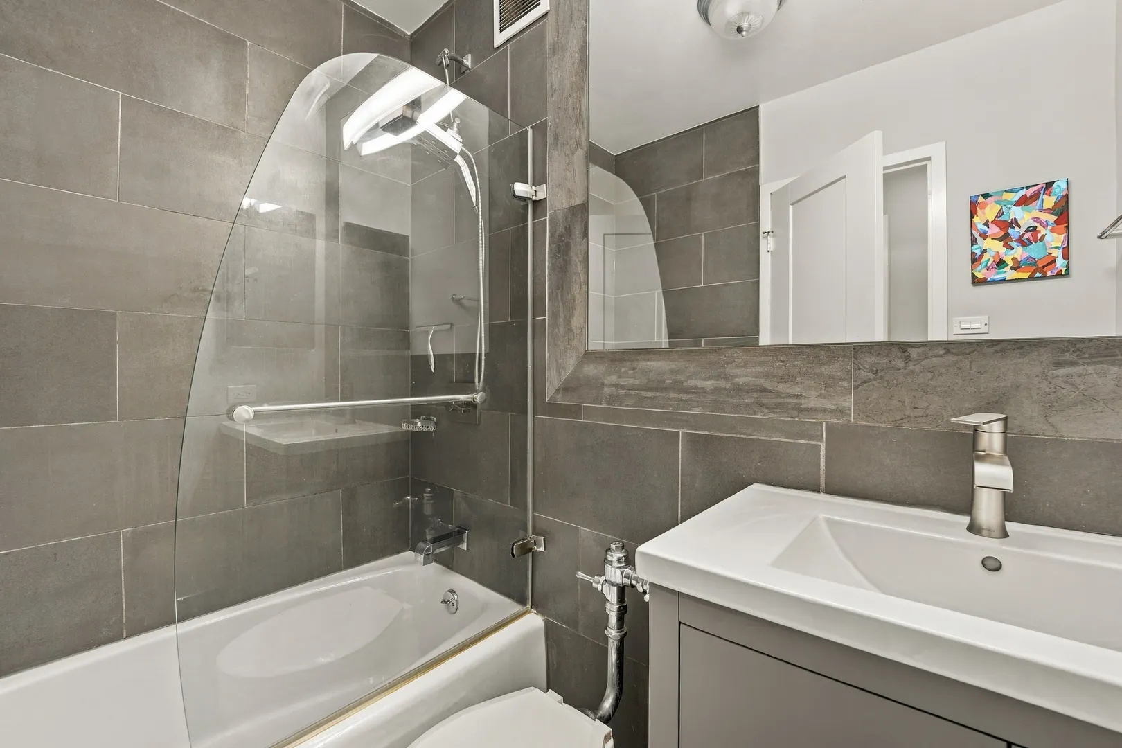 777 N MICHIGAN Avenue IL #2900-02
