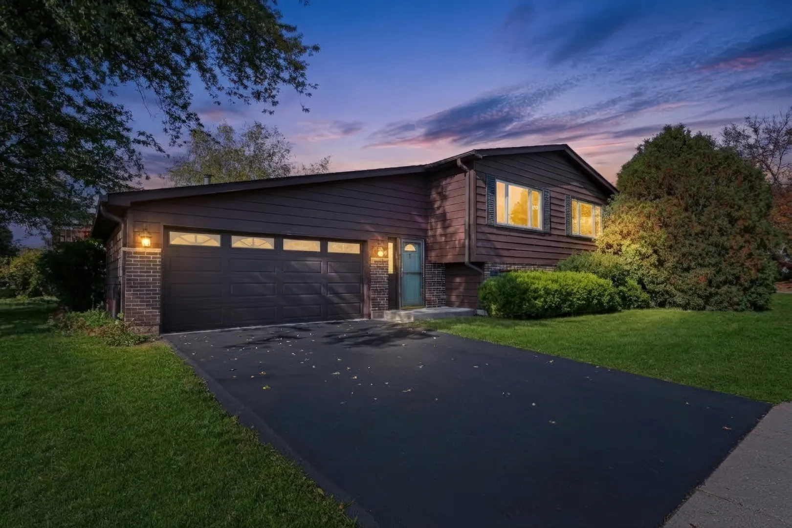 3320 Burr Oak Drive IL