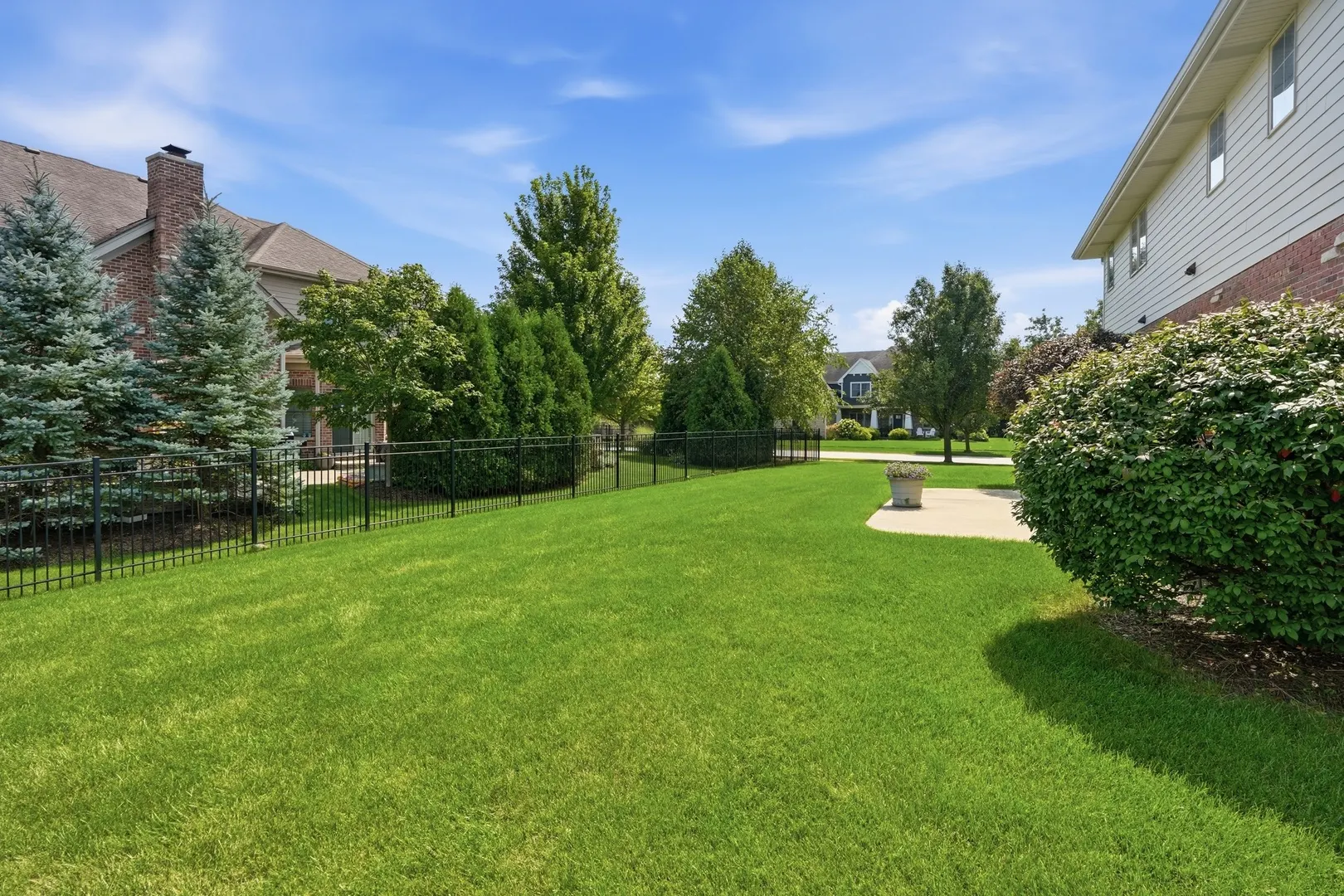 20015 Red Oak Drive IL