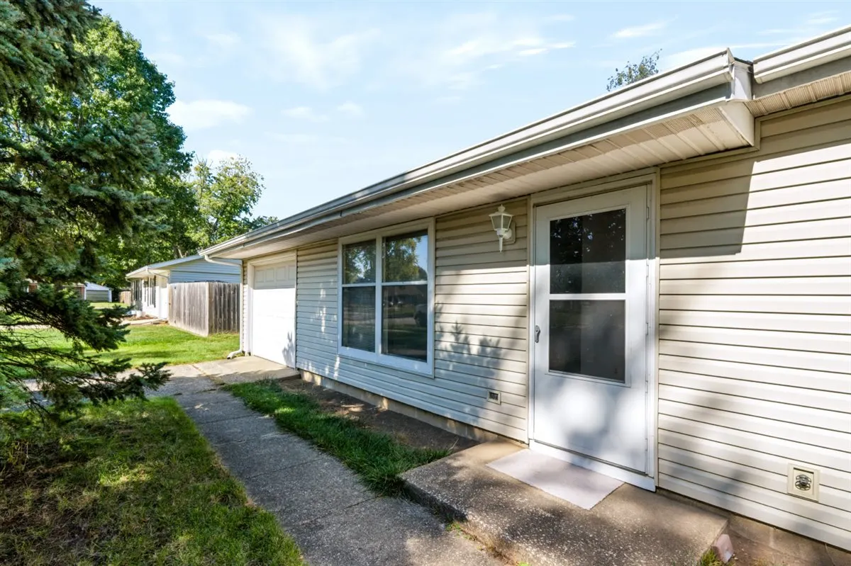 3306 W Daniel Street IL