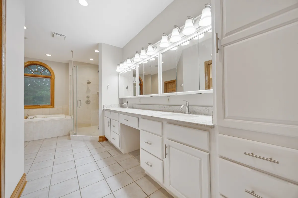 8811 Ryan Court IL