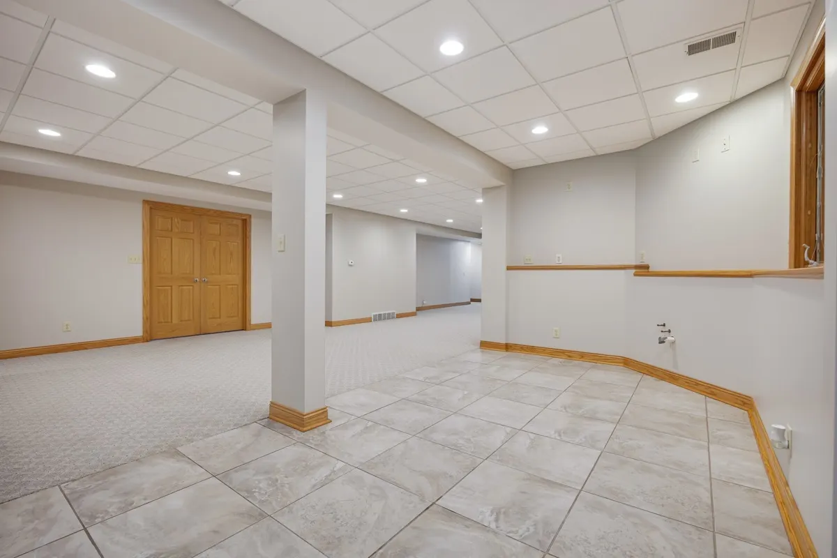 8811 Ryan Court IL