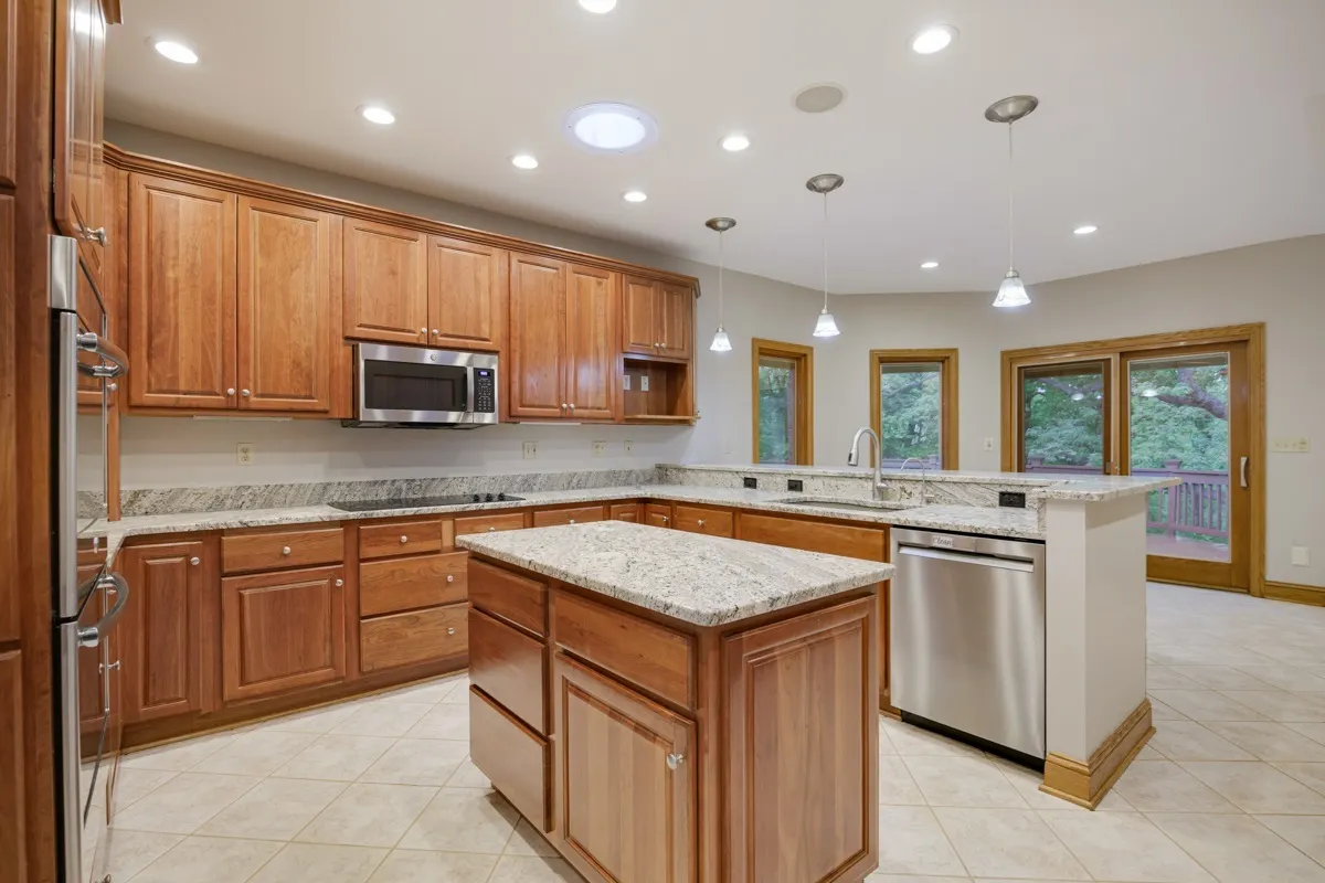 8811 Ryan Court IL