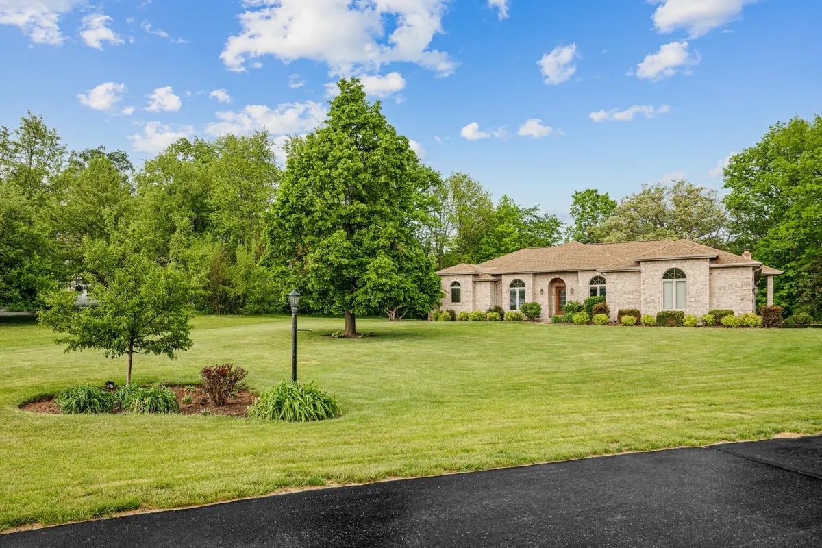 8811 Ryan Court IL