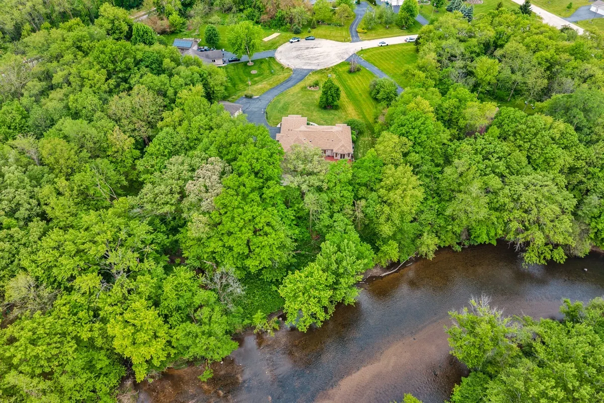 8811 Ryan Court IL