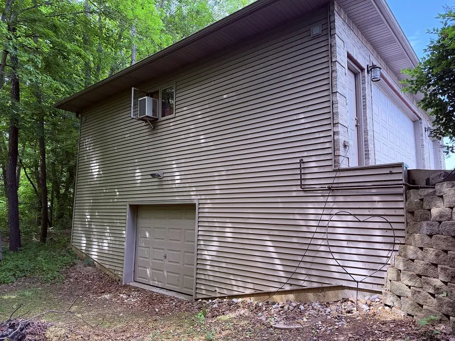 8811 Ryan Court IL