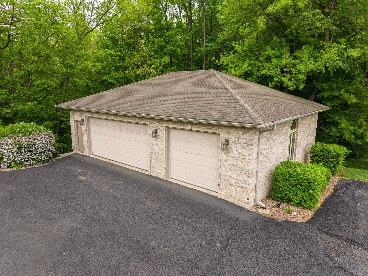 8811 Ryan Court IL