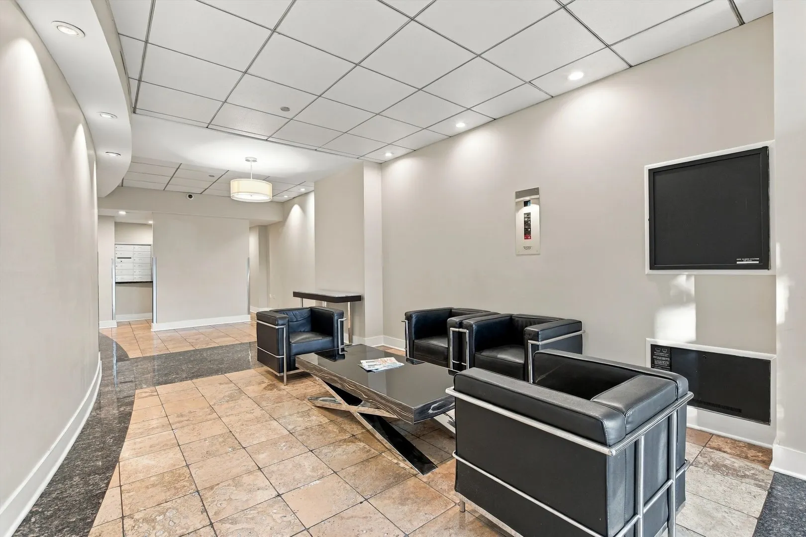 744 N Clark Street IL #301