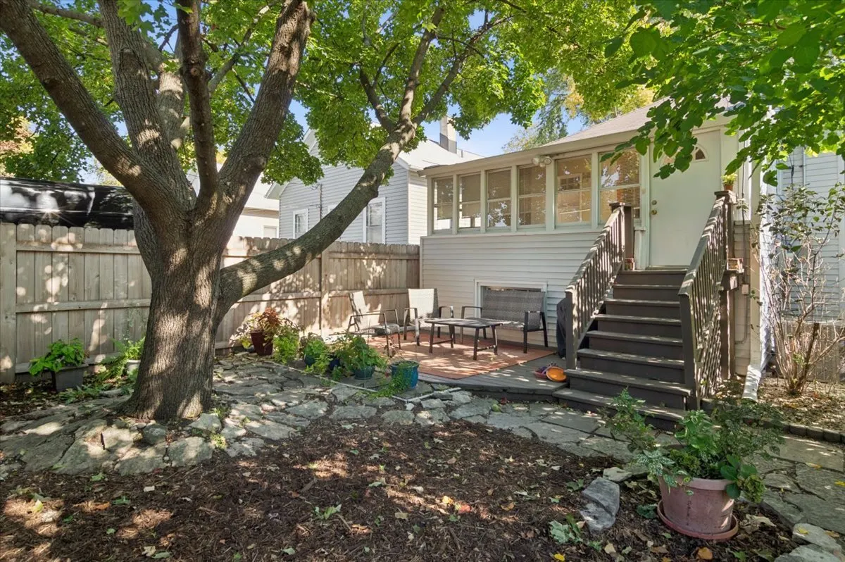 1041 S Elmwood Avenue IL