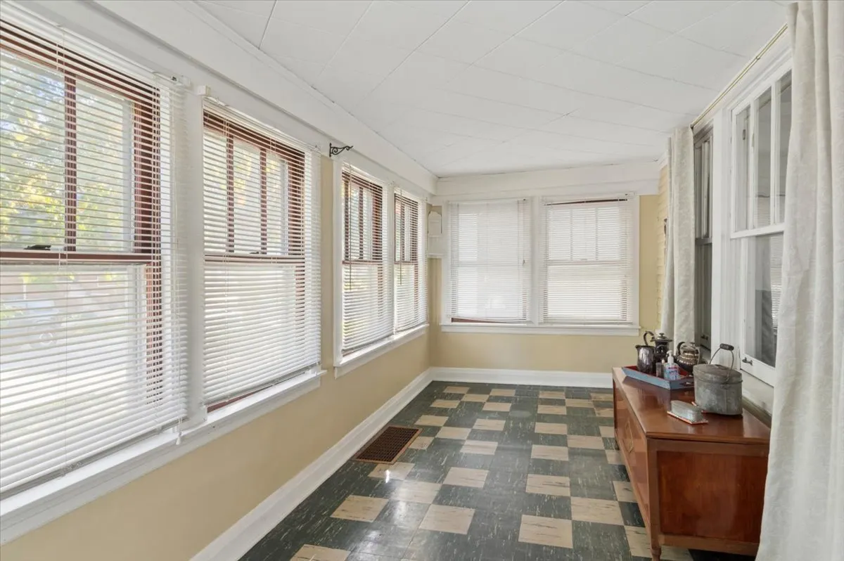 1041 S Elmwood Avenue IL