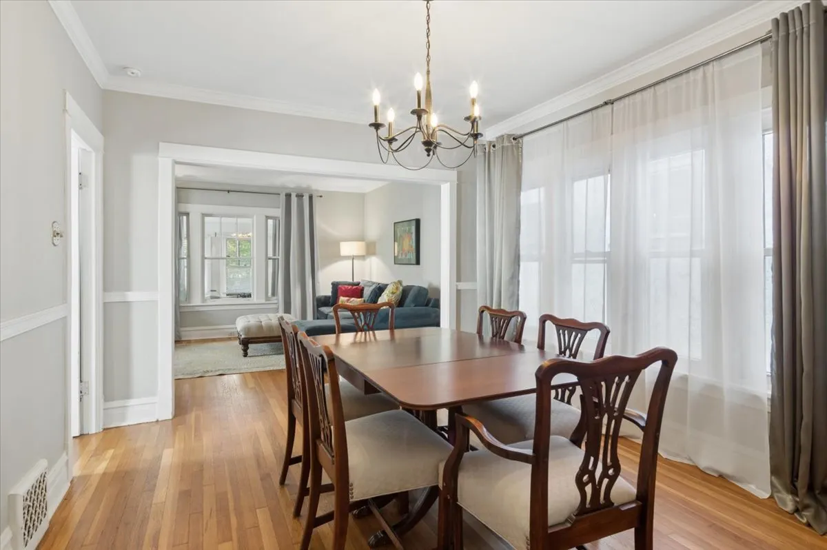 1041 S Elmwood Avenue IL