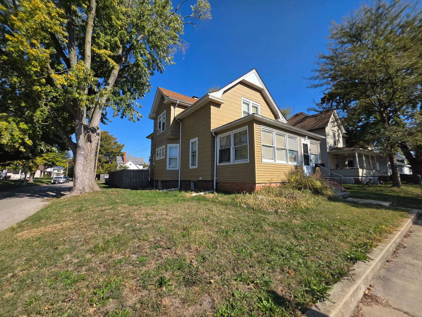 515 W Jefferson Street IL
