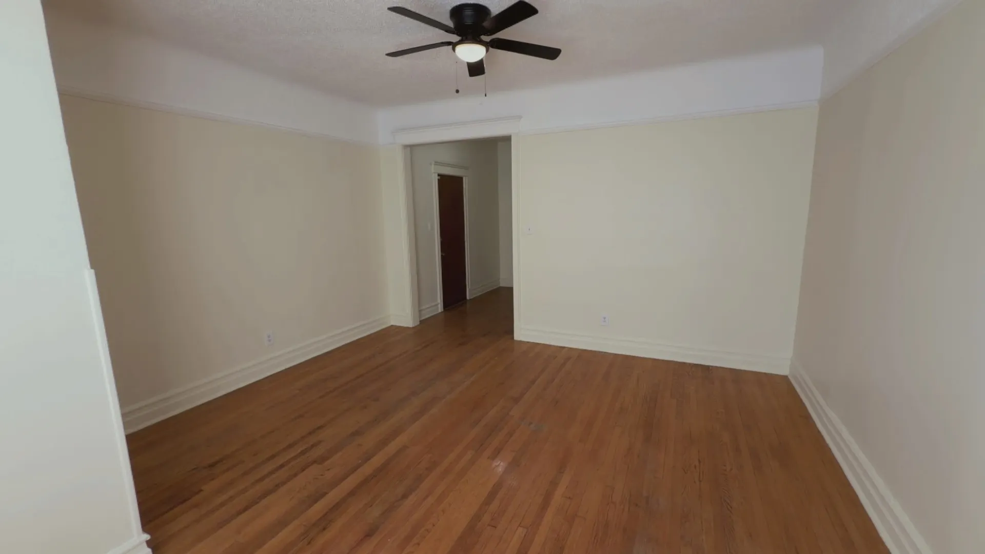 5616 S Prairie Avenue IL #1