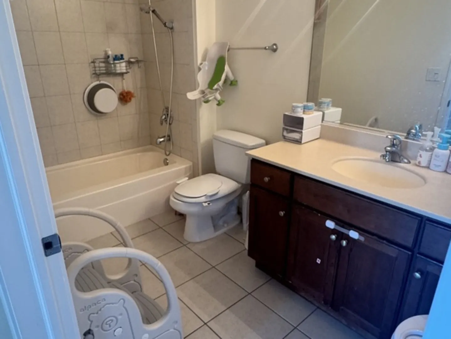 450 E WATERSIDE Drive IL #1001