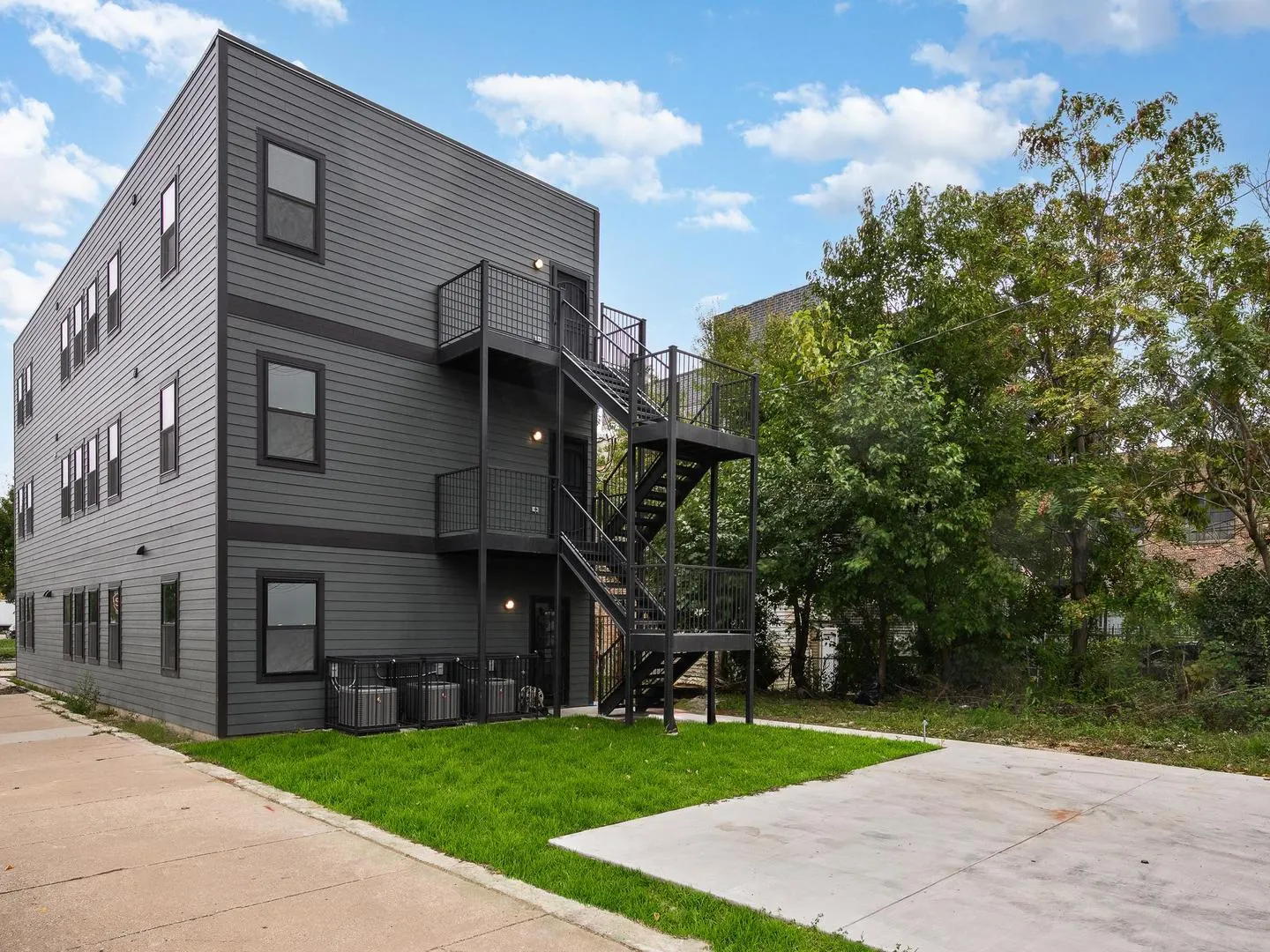 2661 W Monroe Street IL