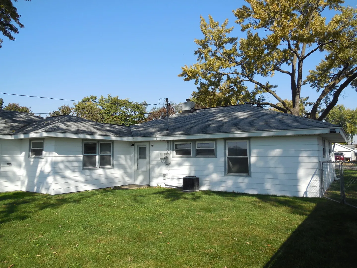 501 W 20th Street IL