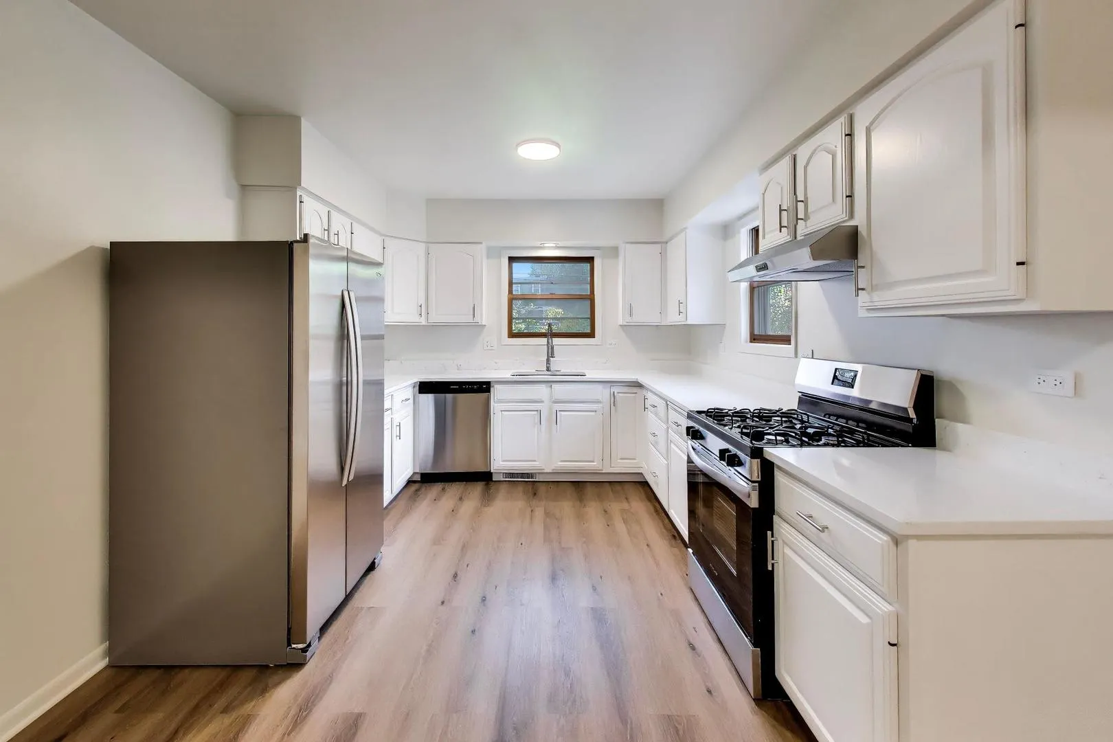 225 S Aldine Avenue IL