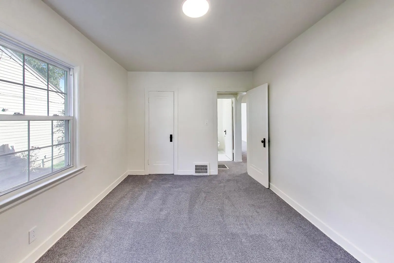 225 S Aldine Avenue IL