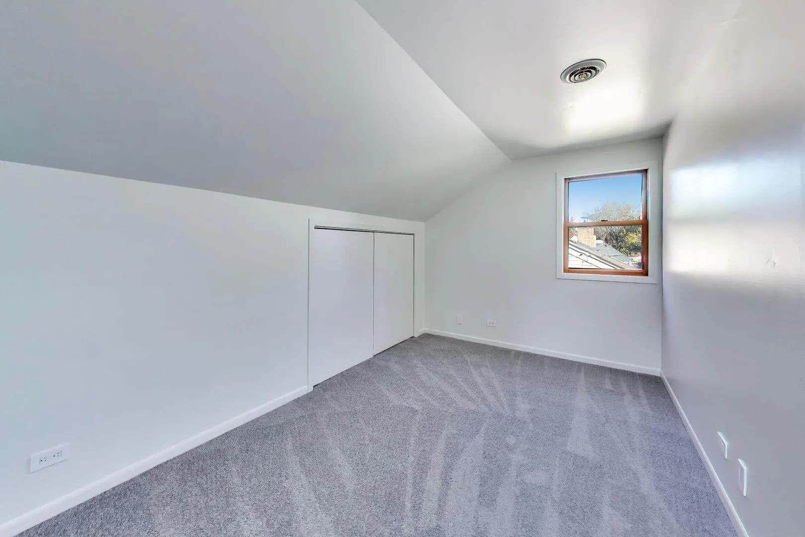 225 S Aldine Avenue IL