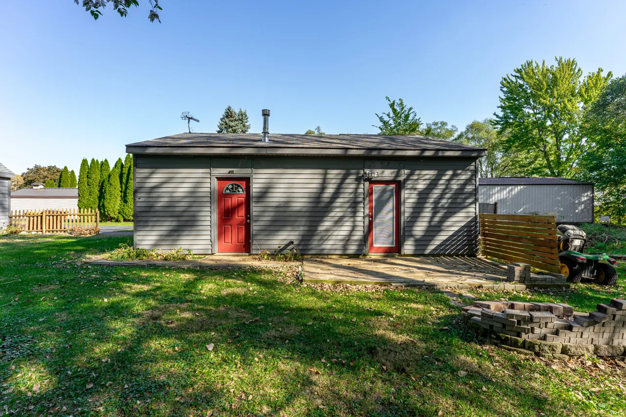 803 E State Street IL