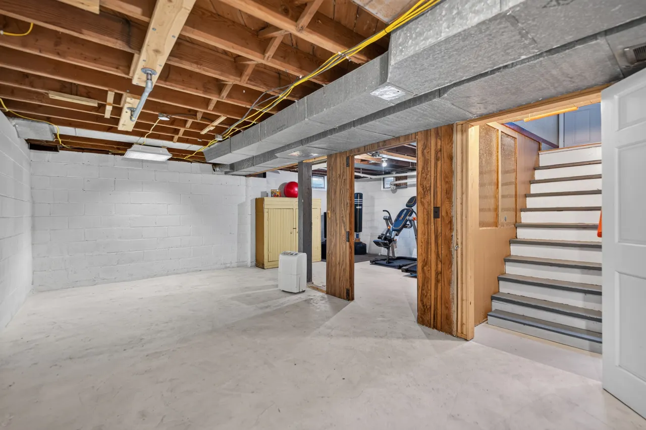 803 E State Street IL