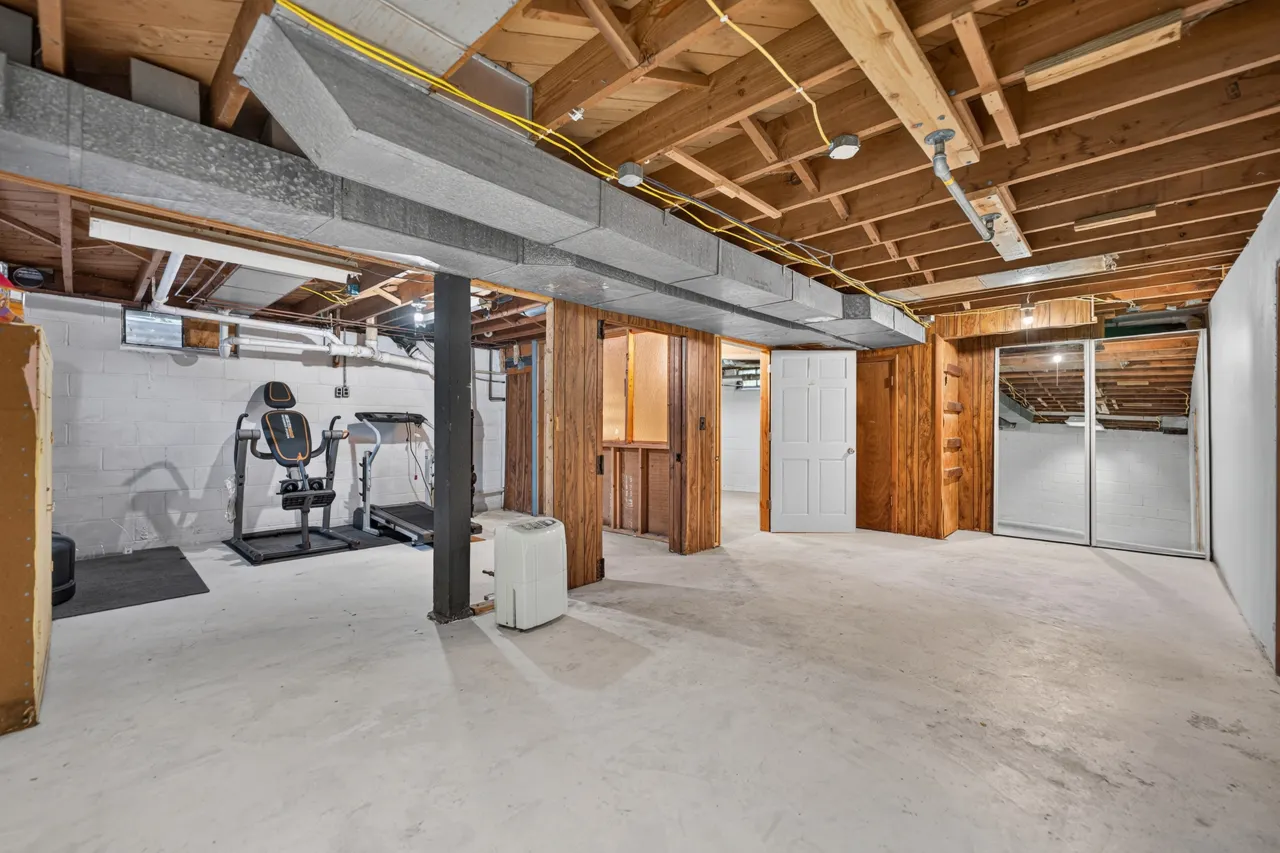 803 E State Street IL