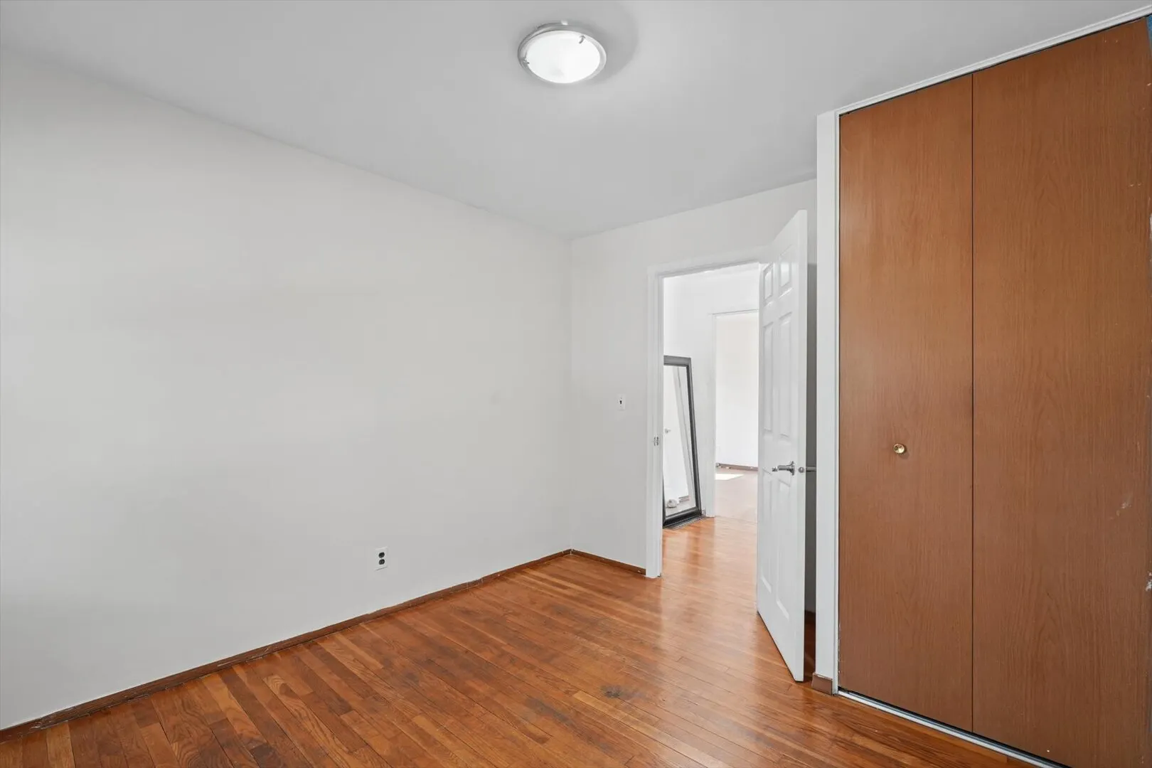 1513 Kenwood Road IL