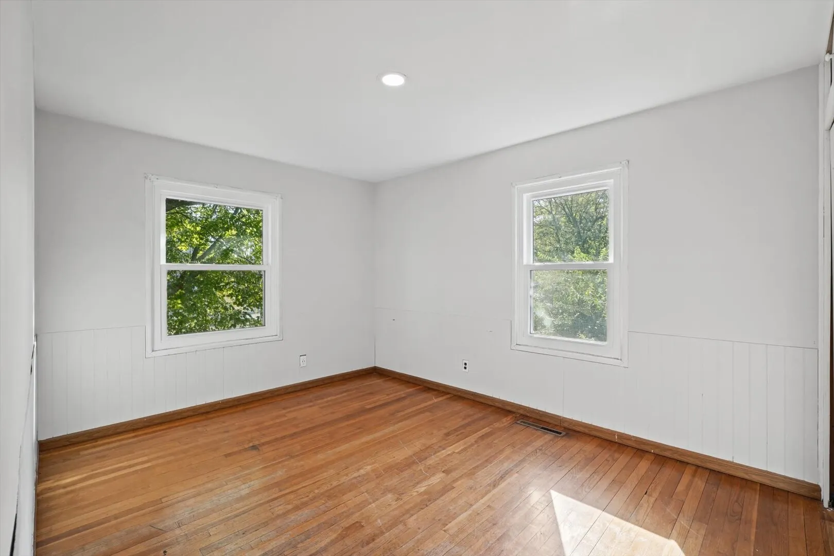 1513 Kenwood Road IL