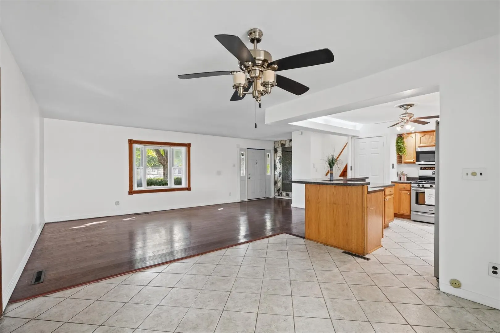 1513 Kenwood Road IL