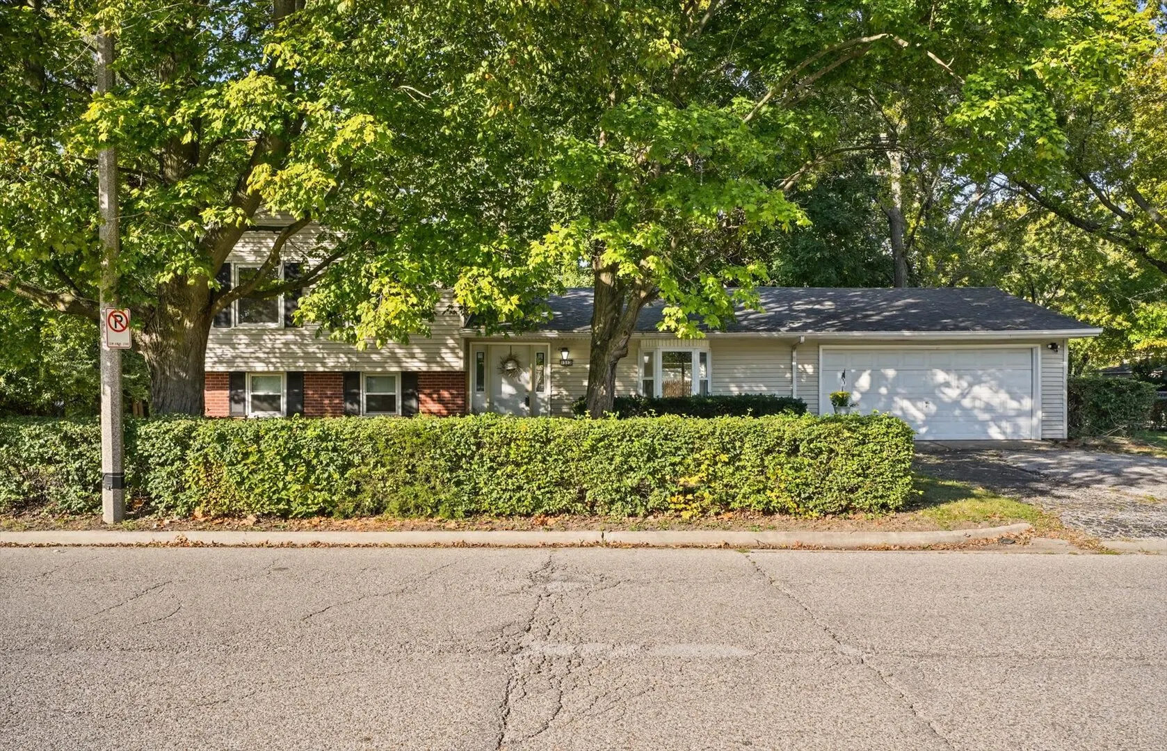1513 Kenwood Road IL