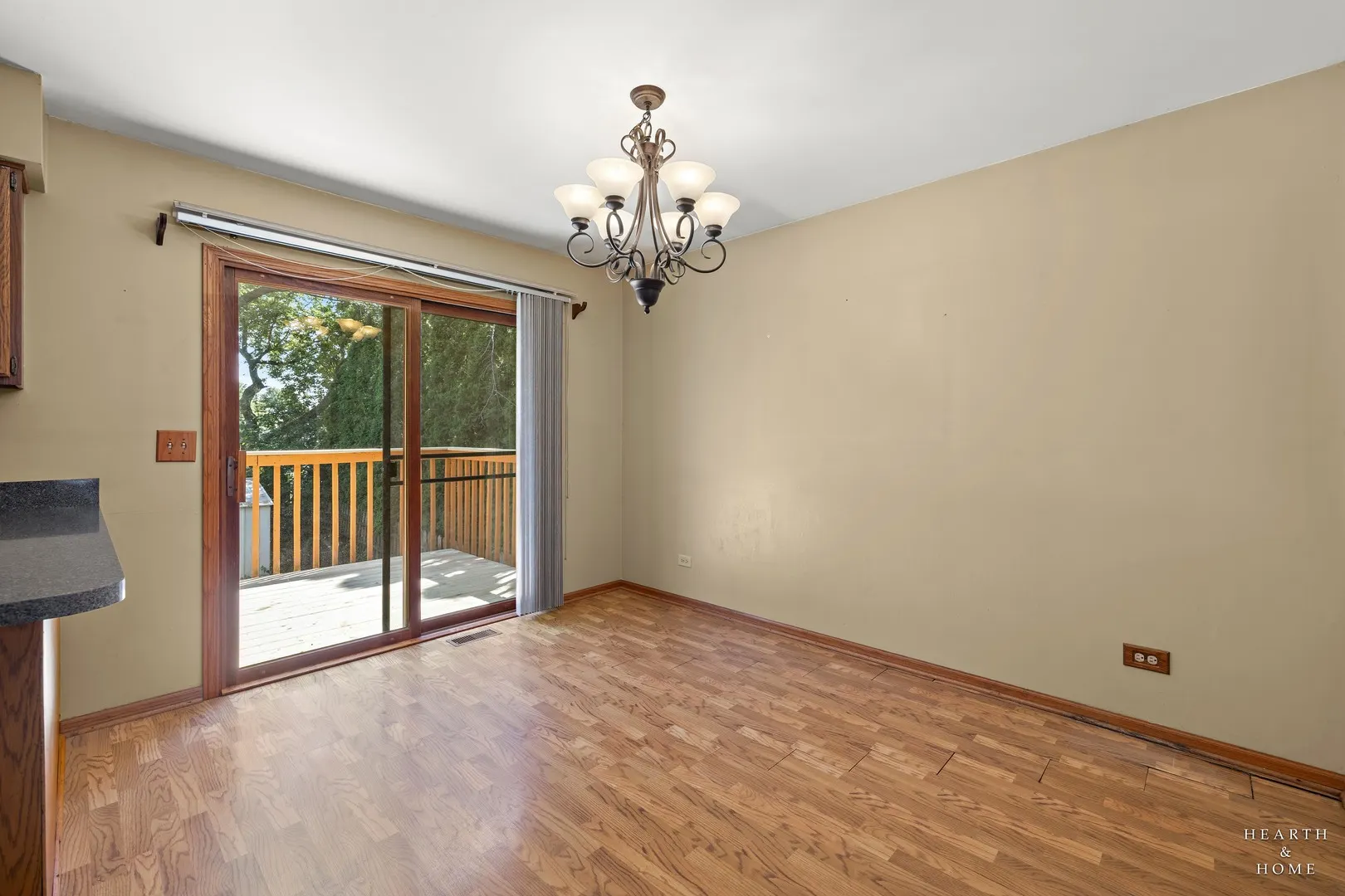 558 Barbary Lane IL