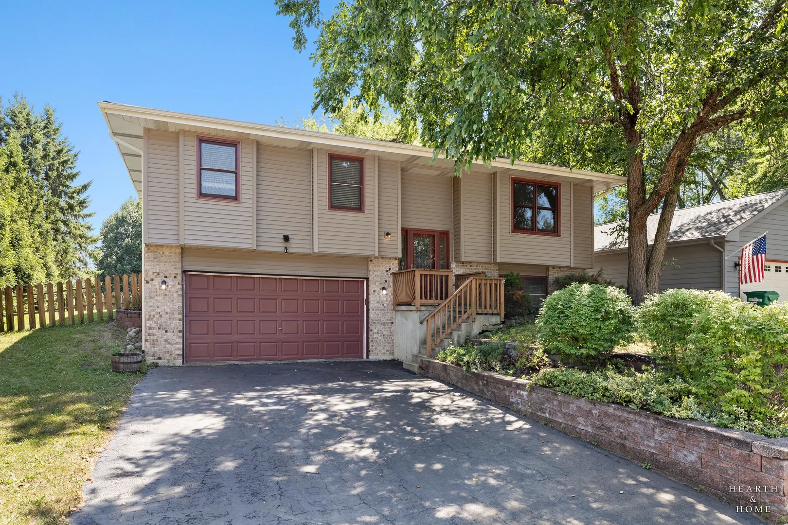 558 Barbary Lane IL